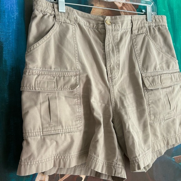 Denver Hayes Khaki Cargo Shorts 12 - Picture 15 of 16